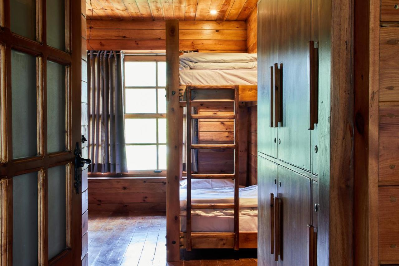 Sugar Cube Retreat Hostel ชิมลา ภายนอก รูปภาพ