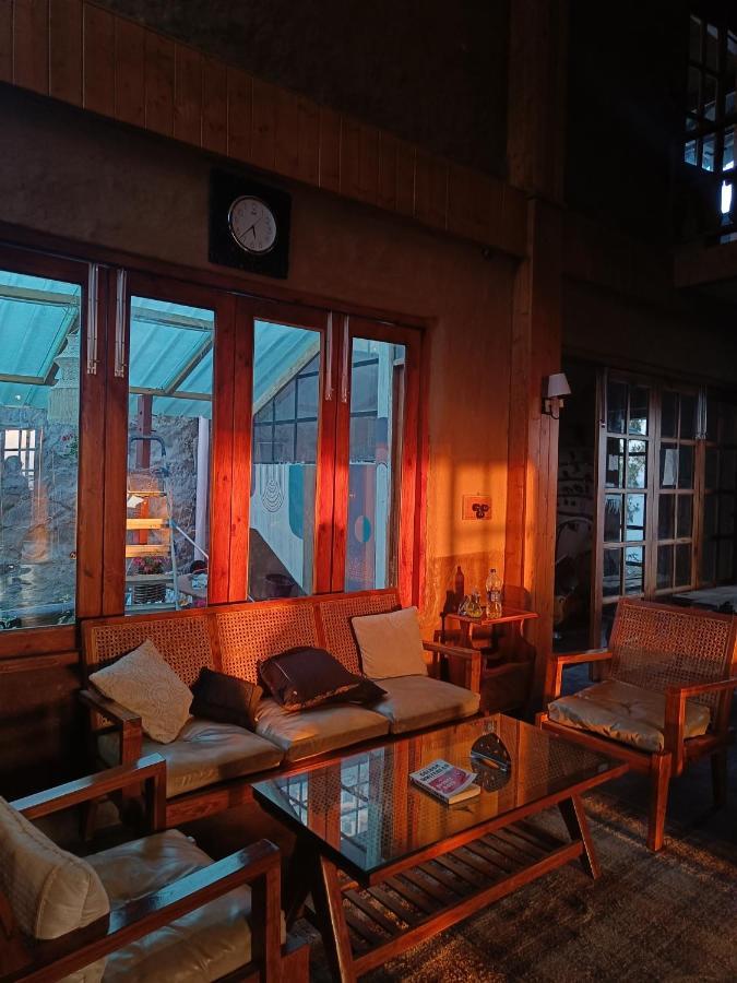 Sugar Cube Retreat Hostel ชิมลา ภายนอก รูปภาพ